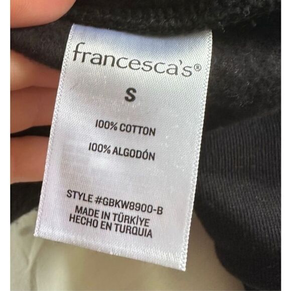Francesca’s black crewneck sweatshirt with pearl detail - Picture 6 of 9